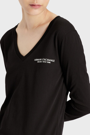Armani Exchange - Armani Exchange % 100 Pamuklu Regular Fit V Yaka Bayan T Shirt 8NYT89 YJG3Z 1200 SİYAH (1)