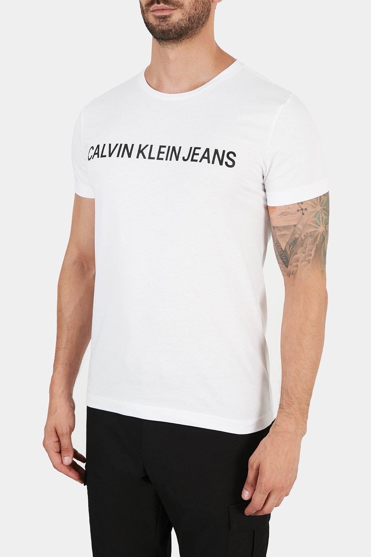 Calvin Klein % 100 Organik Pamuklu Slim Fit Bisiklet Yaka Erkek T Shirt J30J307855 112 BEYAZ