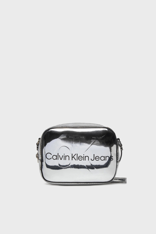 Calvin Klein - Calvin Klein Logolu Ayarlanabilir Omuz Askılı K60K6118580IM Bayan Çanta K60K611858 0IM GÜMÜŞ