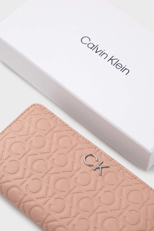 Calvin Klein - Calvin Klein Logolu Fermuarlı Bayan Cüzdan K60K610233 GBI PUDRA (1)