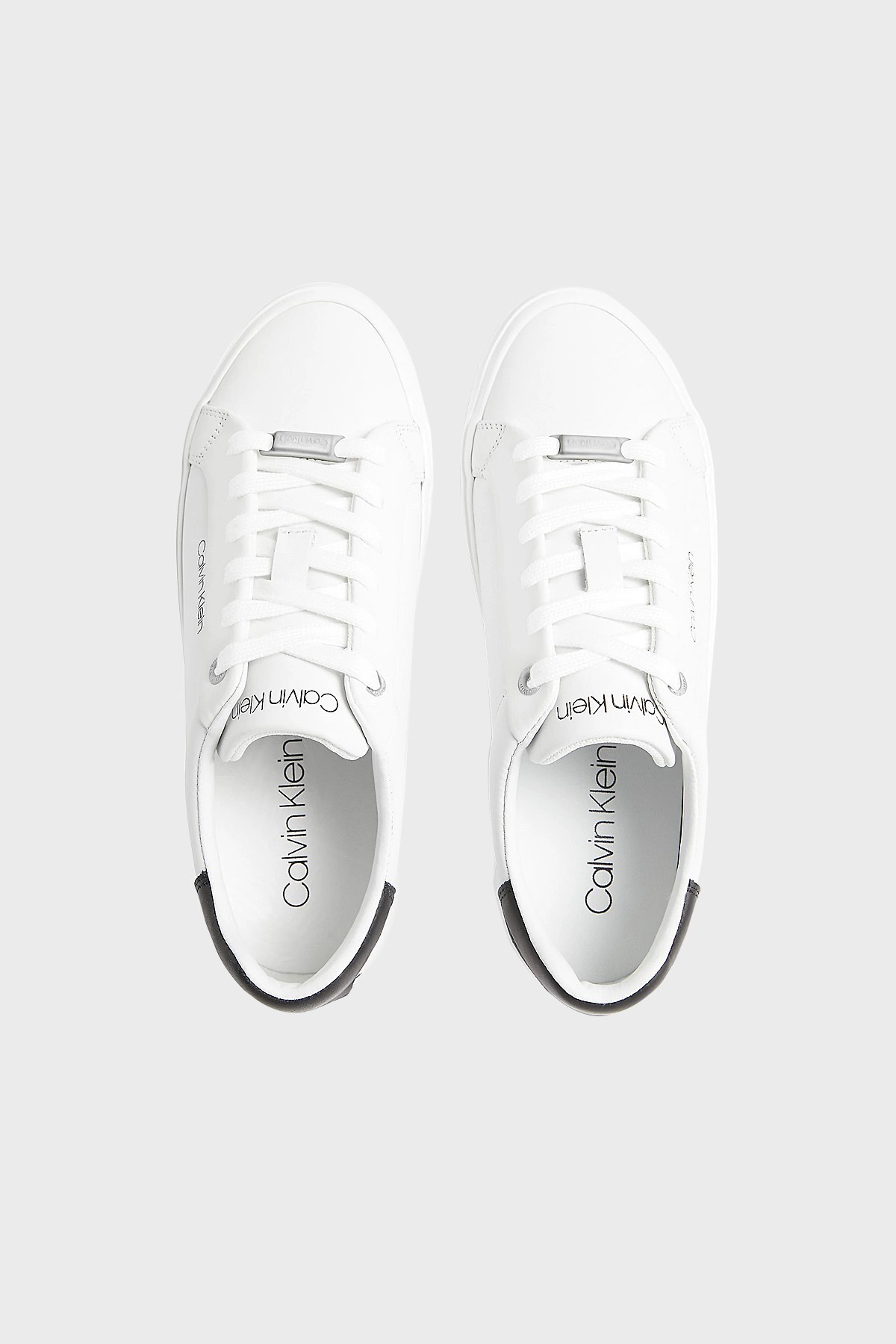 Calvin Klein Logolu Hakiki Deri Sneaker Bayan Ayakkabı HW0HW00568 0K6 BEYAZ