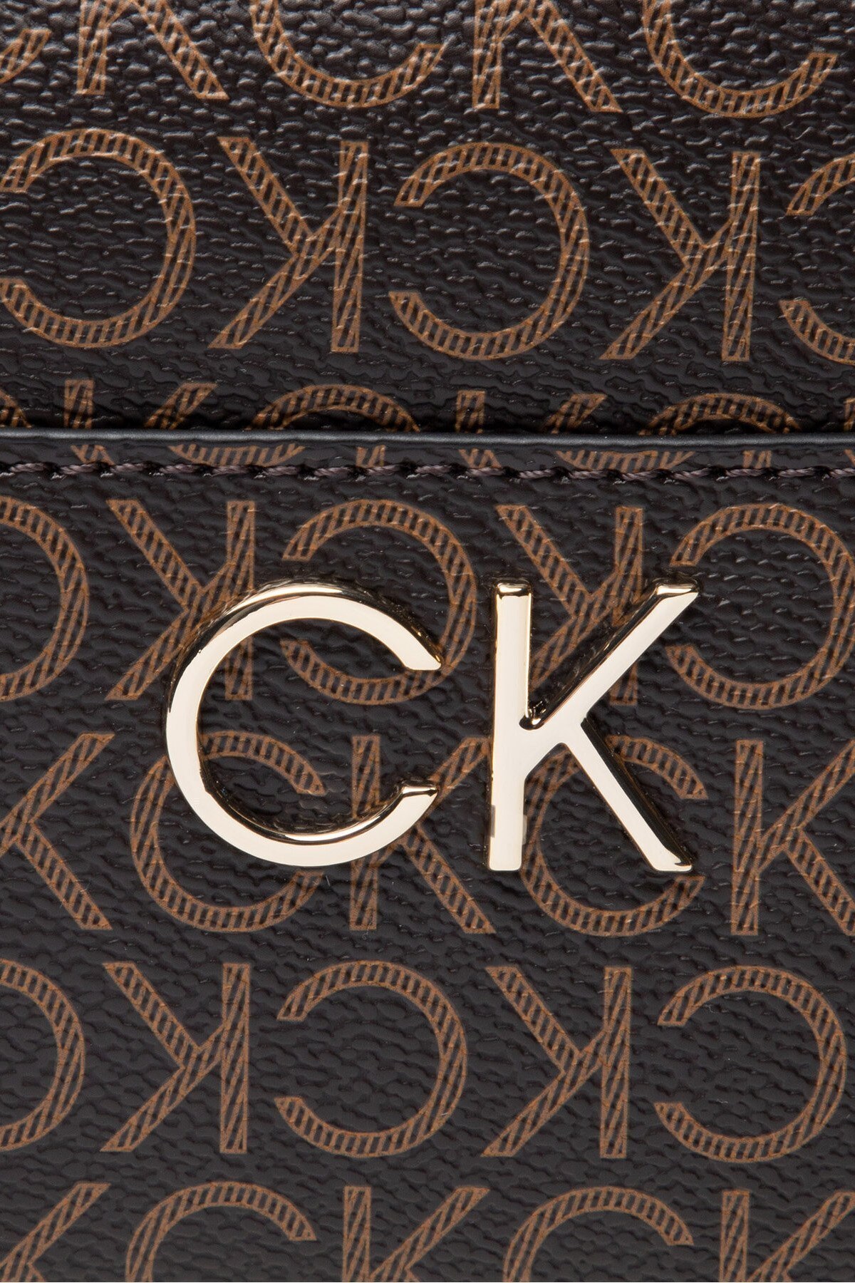 Calvin Klein Logolu Zincirli Omuz Askılı Bayan Çanta K60K608881 0HD KAHVE