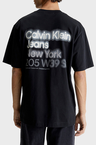 Calvin Klein - Calvin Klein Sırt Baskılı Bisiklet Yaka Organik Pamuklu Relaxed Fit J30J322881BEH Erkek T Shirt J30J322881 BEH SİYAH (1)
