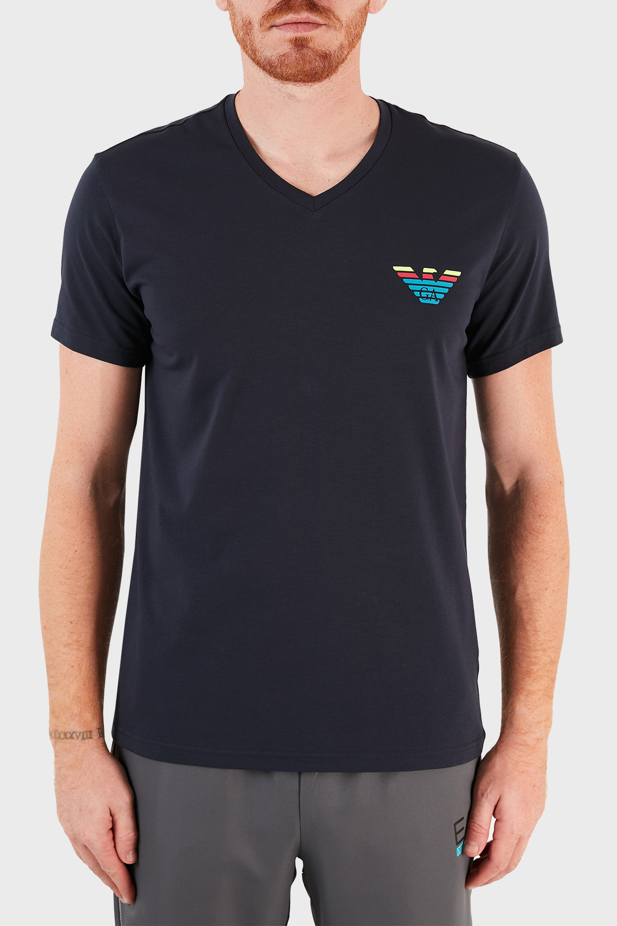 Emporio Armani Logo Baskılı V Yaka Pamuklu Erkek T Shirt S 111556 1P525 00135 LACİVERT