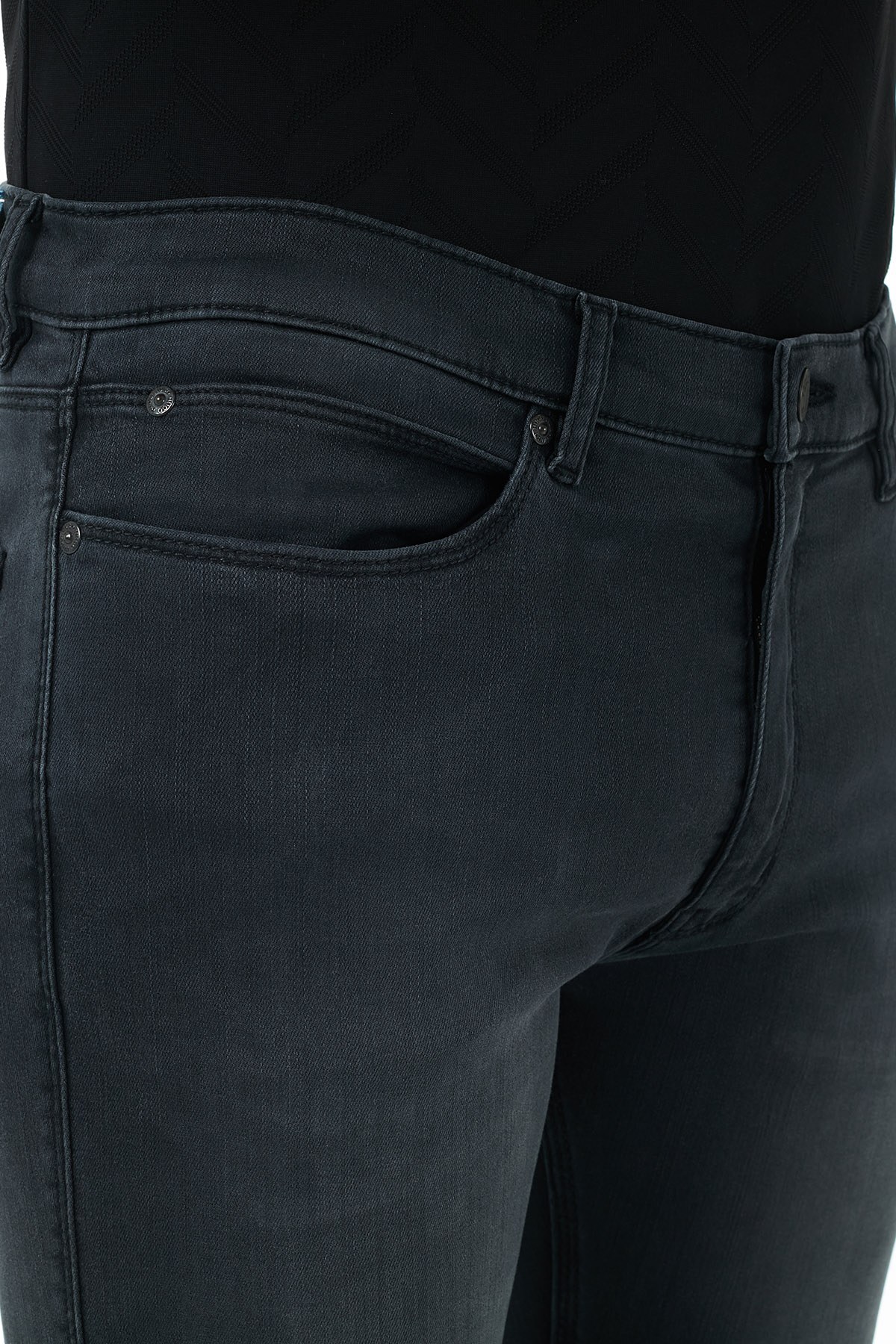 Hugo Boss Pamuklu Extra Slim Fit Jeans Erkek Kot Pantolon 50447017 010 FÜME